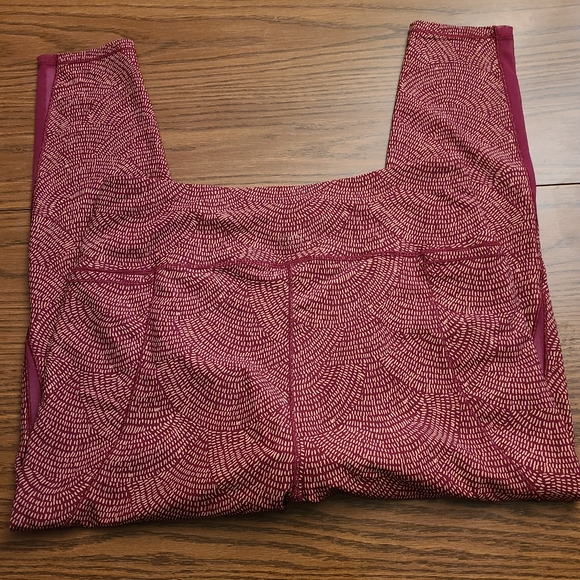 Calia Patterned Leggings with Deep Side Pockets in size XL - Picture 2 of 11